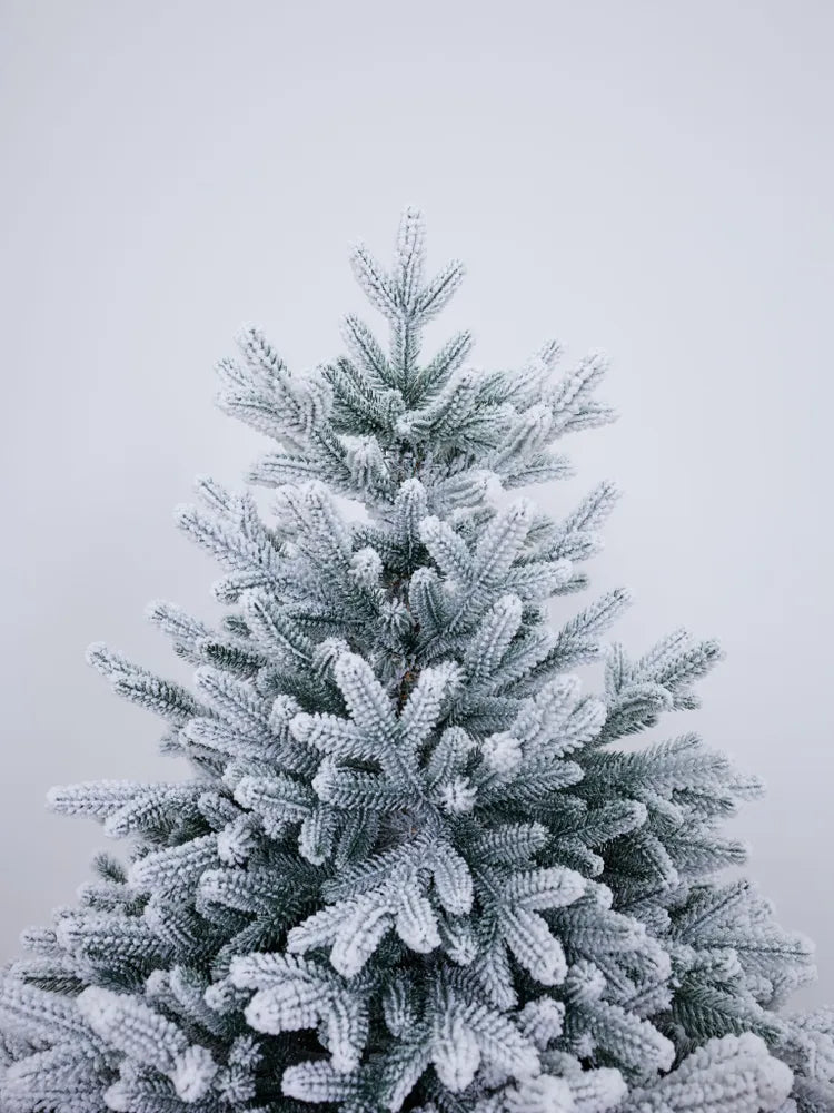 Versailles Pre-Lit Christmas Tree